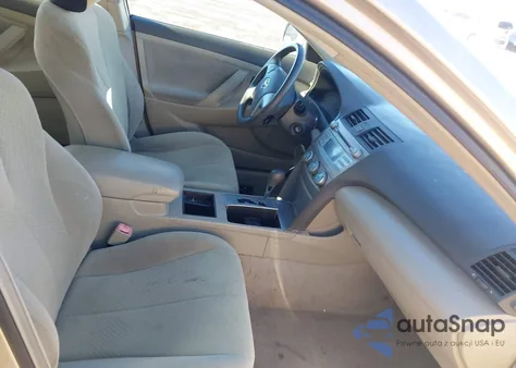 2008 Toyota Camry Le z USA, uszkodzony, nr VIN 4T1BE46K28U210884